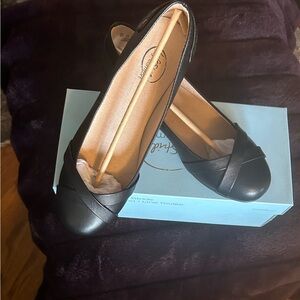 Stylish Black Ballet Flats